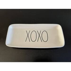 Rae Dunn 2016 XOXO Valentine Platter- M Stamped